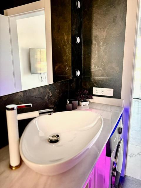 רוקאוטס דה מר Vila Lova- Luxury Apartments מראה חיצוני תמונה