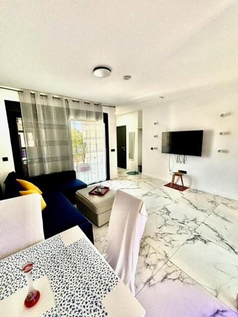 רוקאוטס דה מר Vila Lova- Luxury Apartments מראה חיצוני תמונה